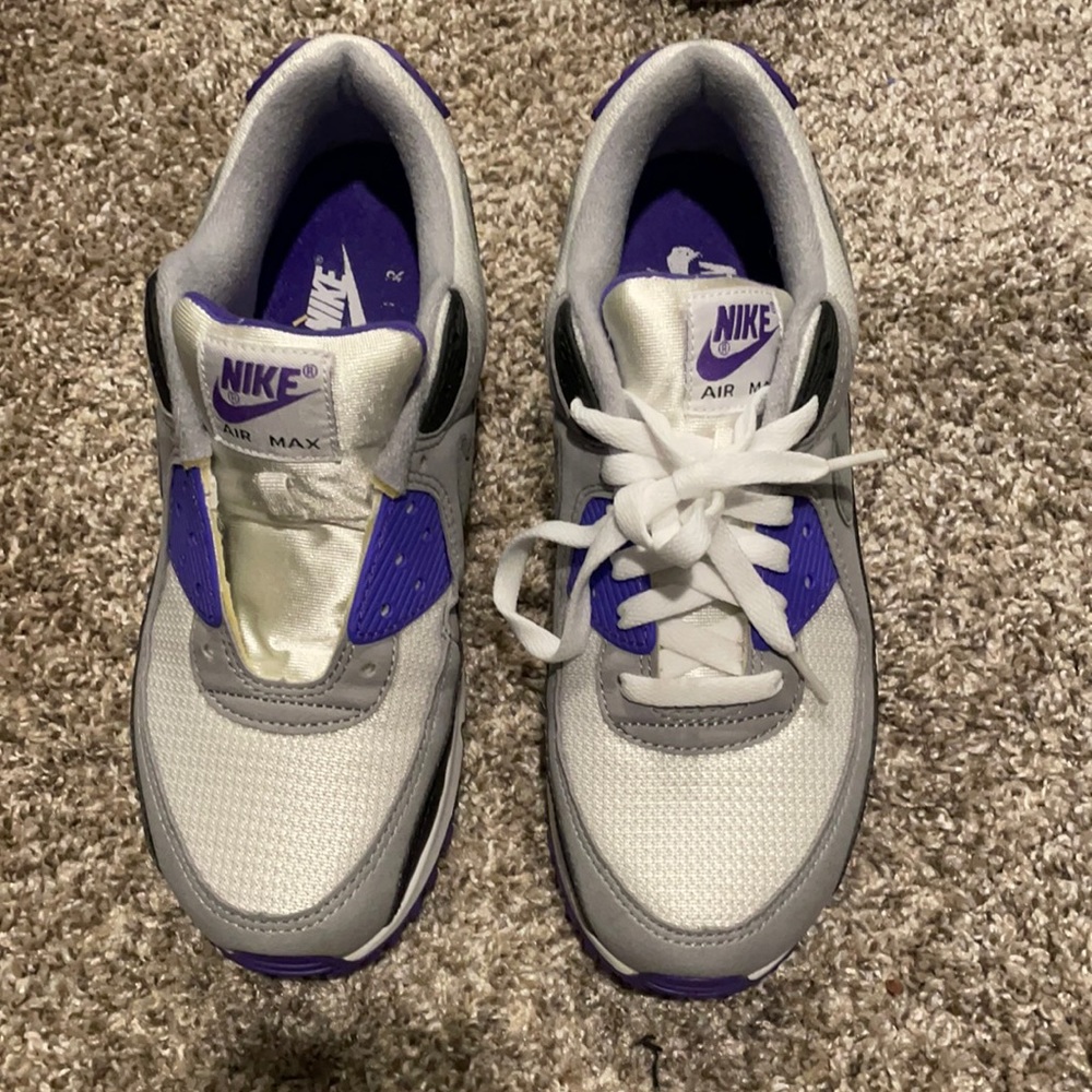 Women’s Nike Air Max 90 ‘Hyper Grape’